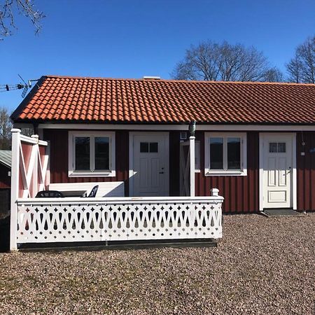 Skattegardens Gaesthus Villa Falkoping Exterior photo